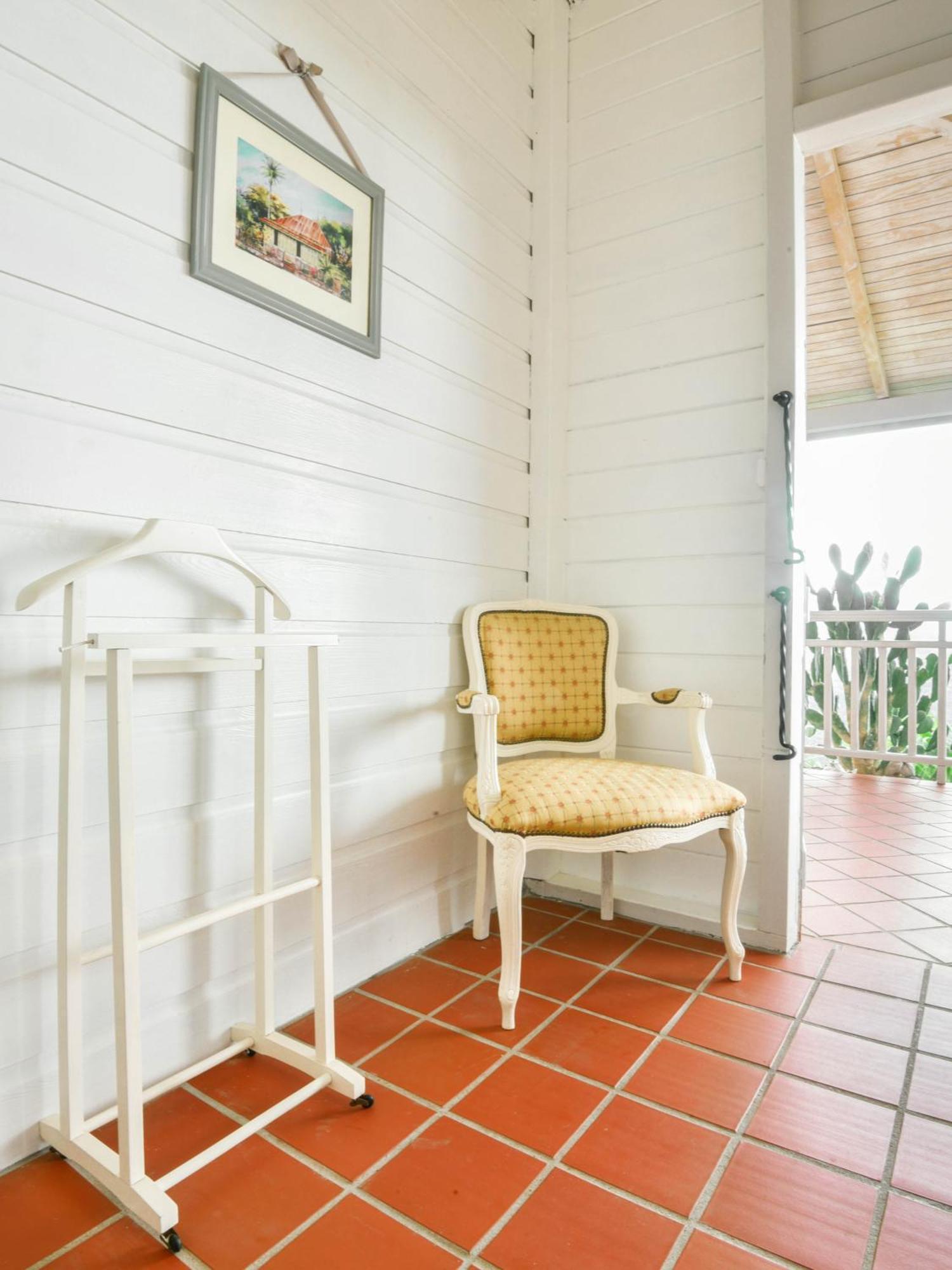 Beausejour Guest House Pointe-Noire Buitenkant foto